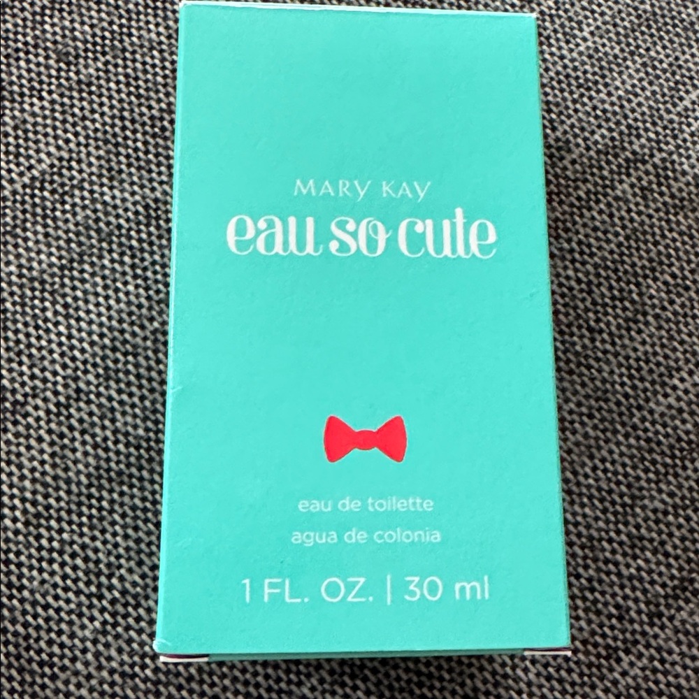 eau so cute Perfume, Mary Kay NIB